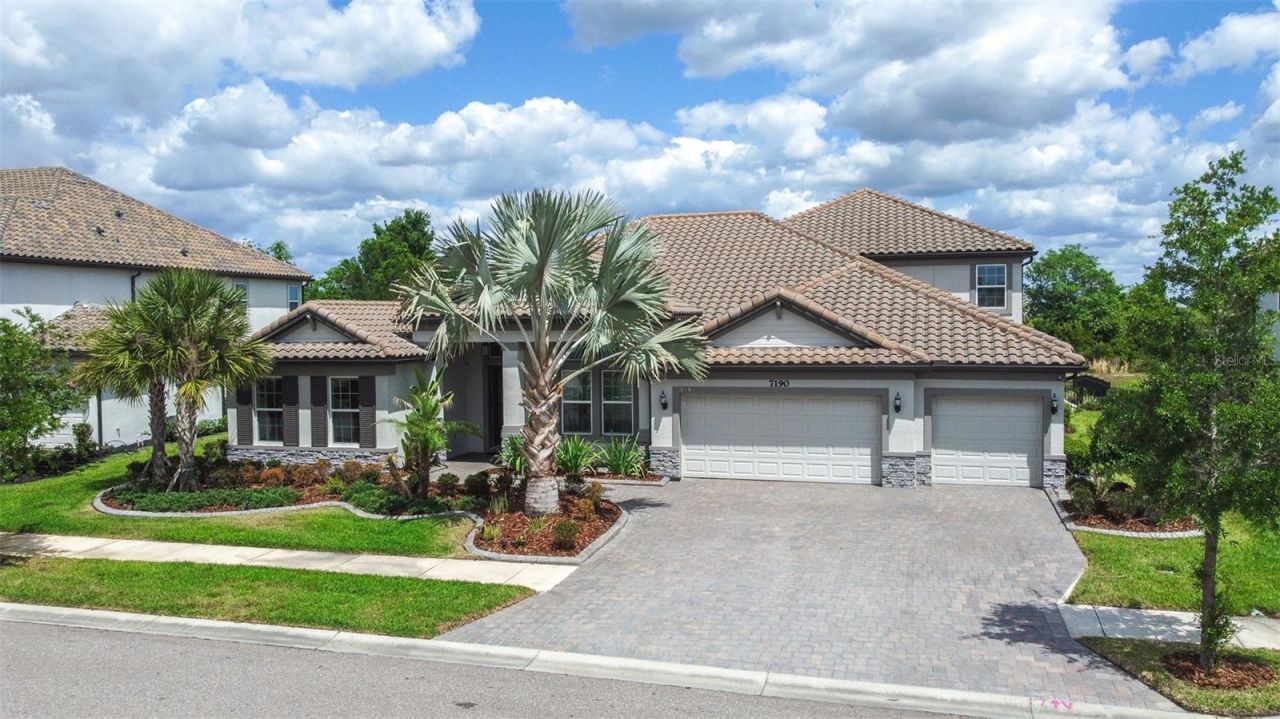 7190 Graybrook Drive, Wesley Chapel, FL 33545 Photo