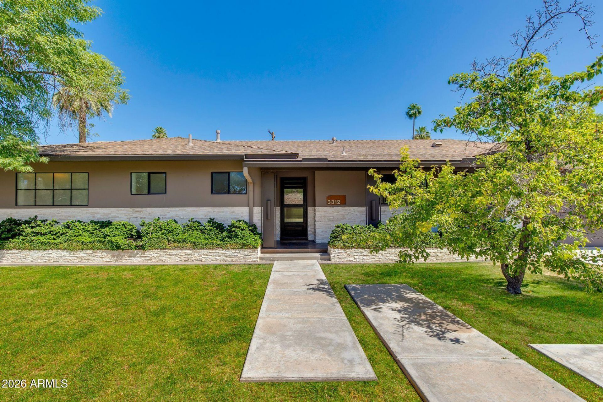 3312 E Glenrosa Avenue, Phoenix, AZ 85018 Main Photo