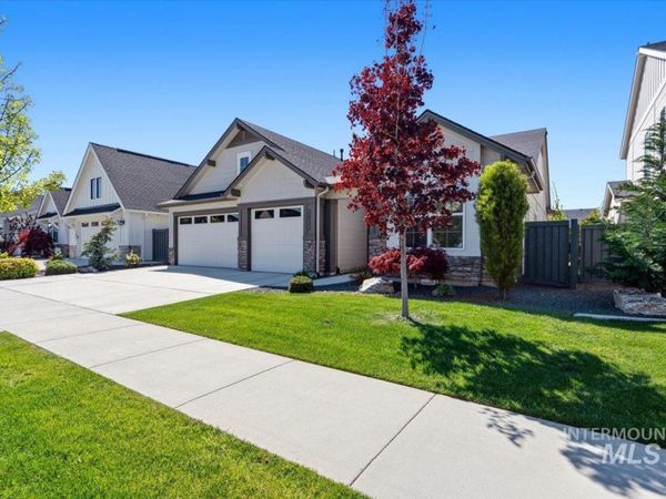 3833 E Mardia St, Meridian, ID 83642