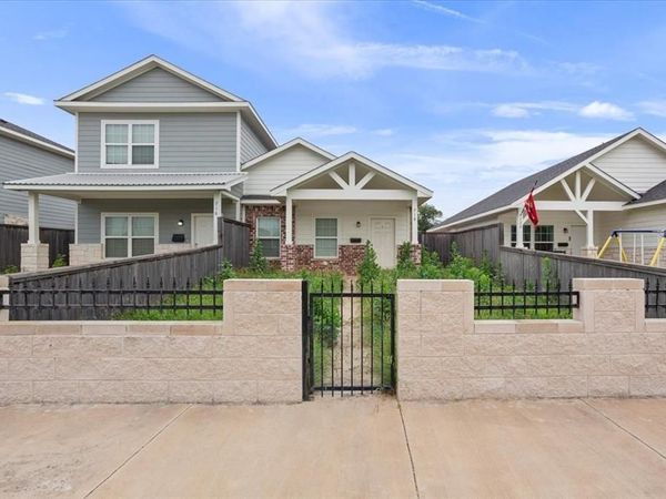 716 S Main Street, Unit 718, McGregor, TX 76657