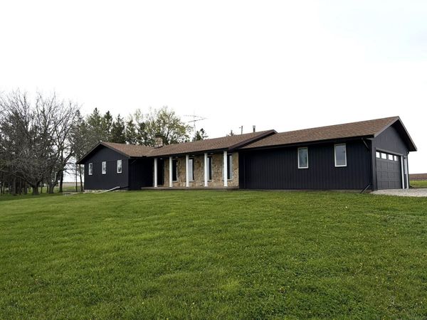 329 Wren Avenue, Ackley, IA 50601