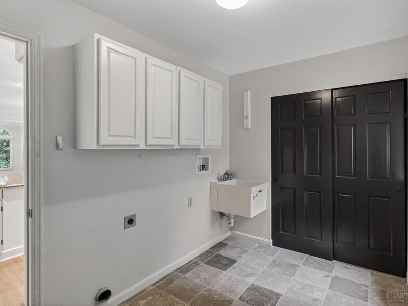 8453 Greenleaf Drive, Anderson Twp, OH 45255 Photo 34