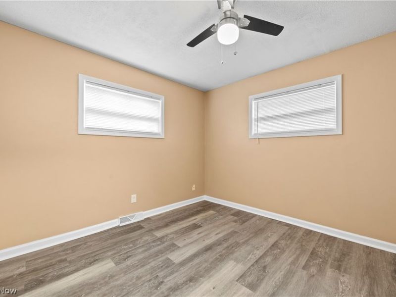 547 Willow Park Road, Elyria, OH 44035 Photo 24