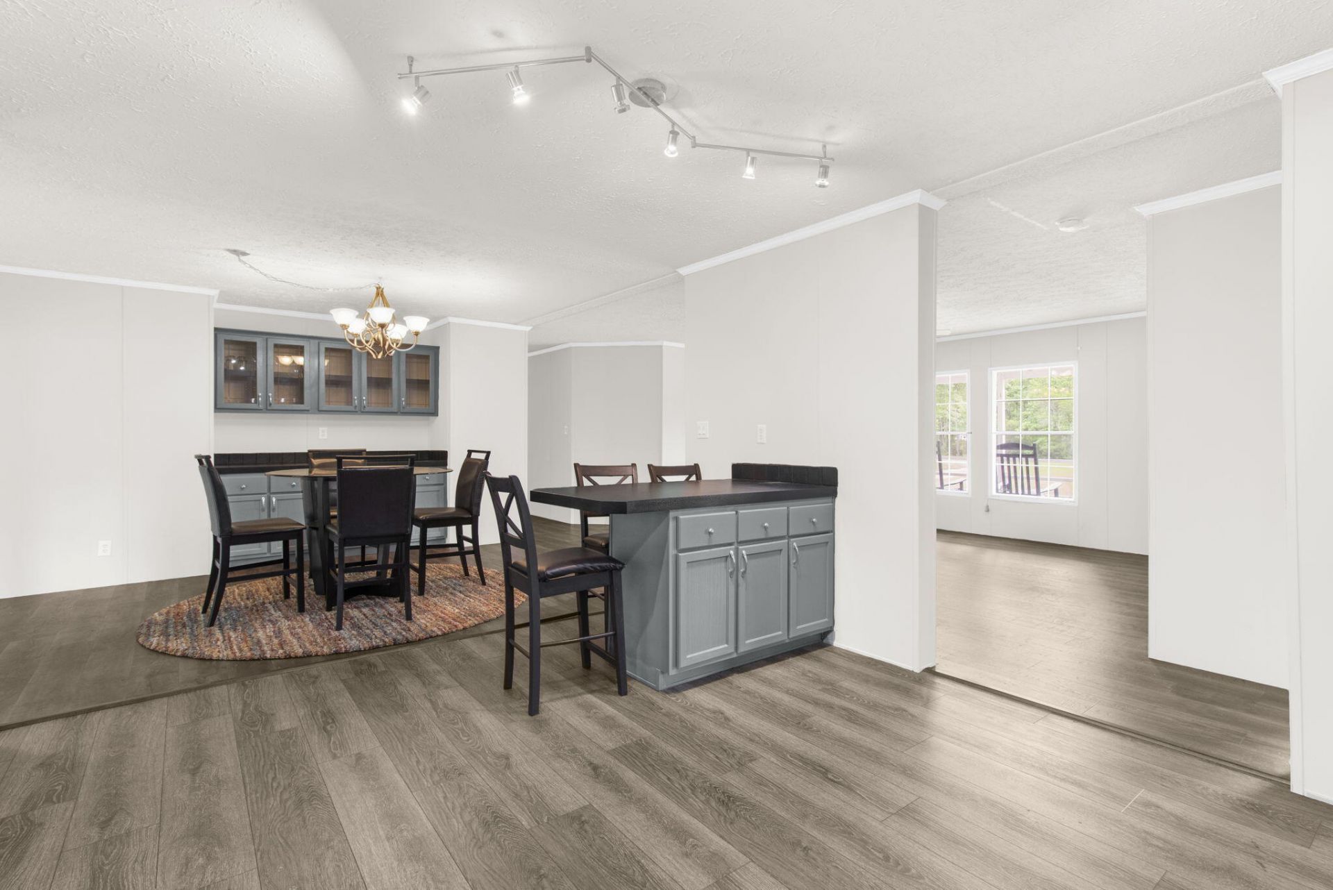 712 Wesley Grove Road Photo 12