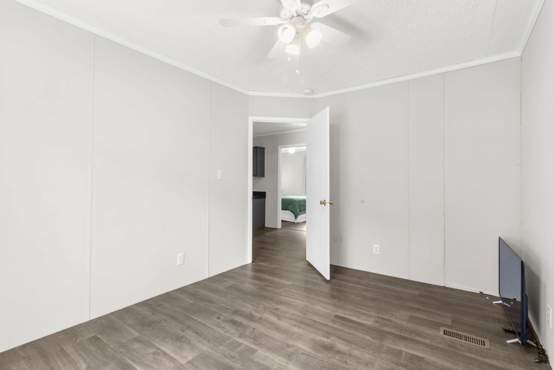 712 Wesley Grove Road Photo 26