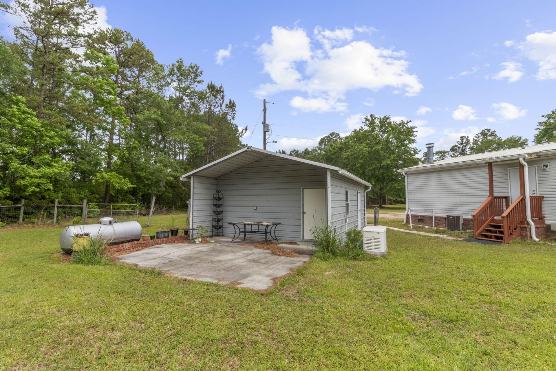 712 Wesley Grove Road Photo 42