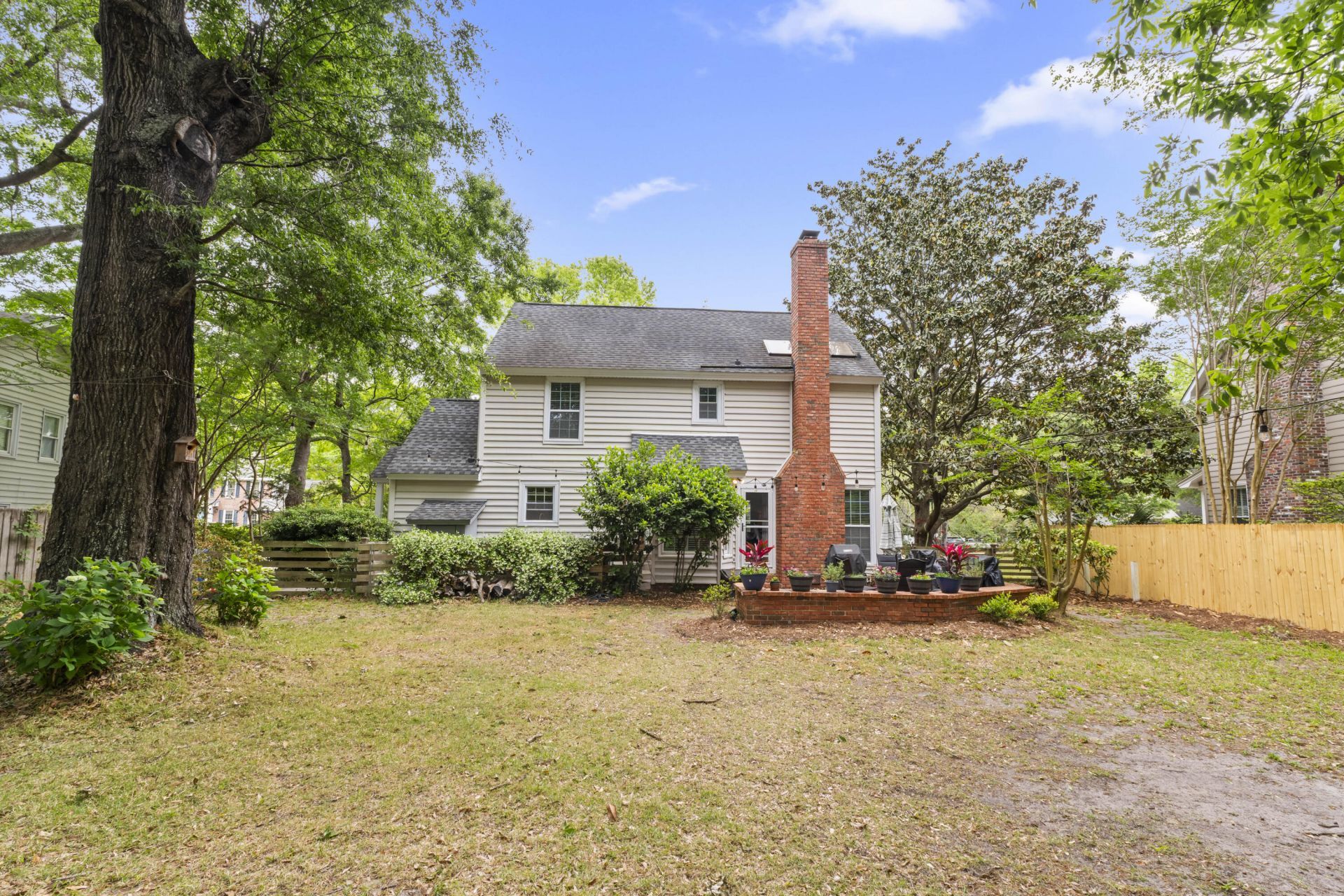 753 Milldenhall Road Photo 32
