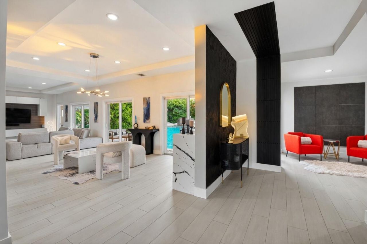 1044 NW 6th Drive, Boca Raton, FL 33486 Photo
