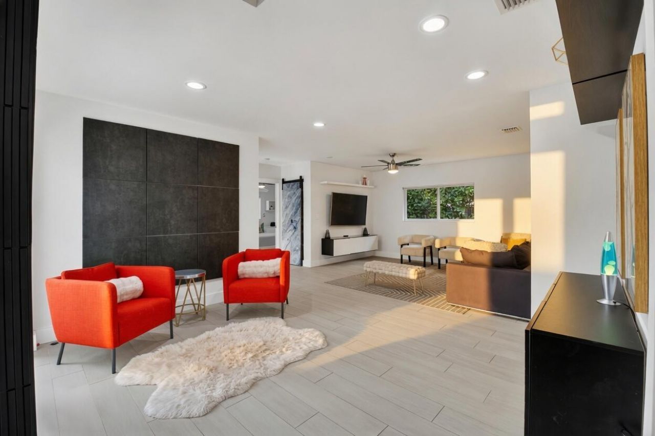 1044 NW 6th Drive, Boca Raton, FL 33486 Photo