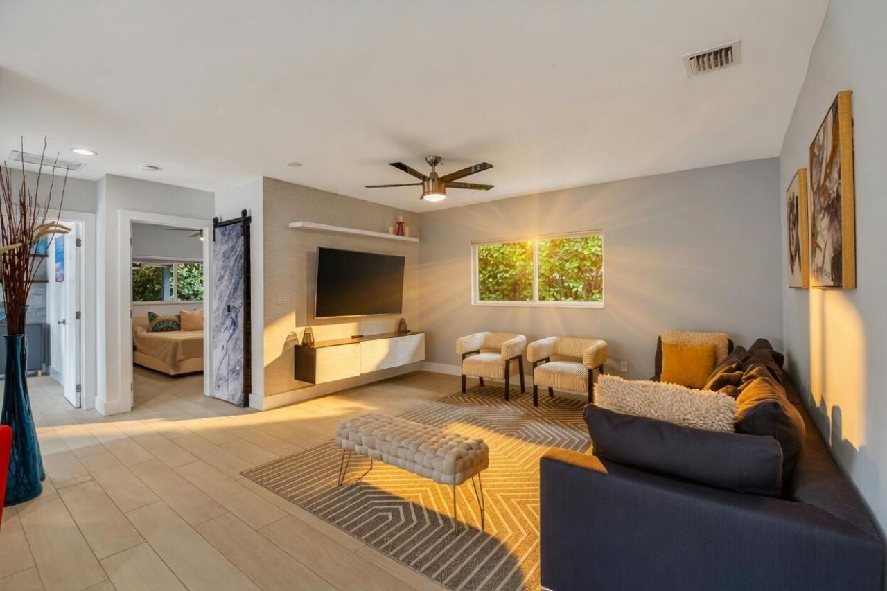 1044 NW 6th Drive, Boca Raton, FL 33486 Photo
