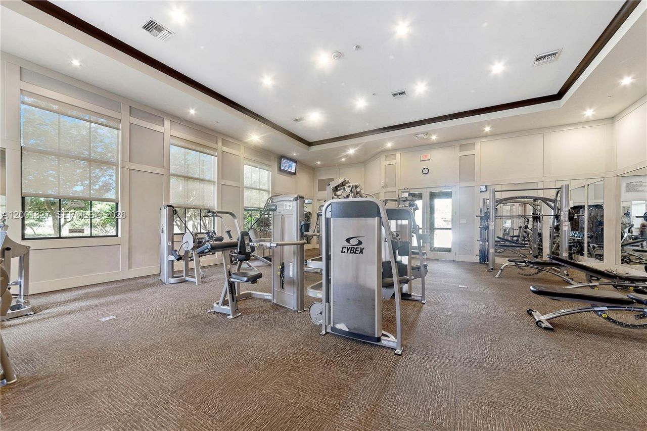 8537 NW 39th Ct, Cooper City, FL 33024 Photo