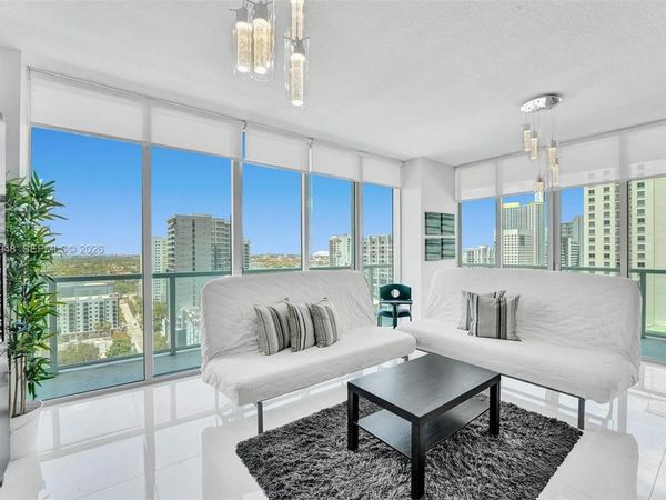 1111 SW 1st Ave, Unit 2325-N, Miami, FL 33130