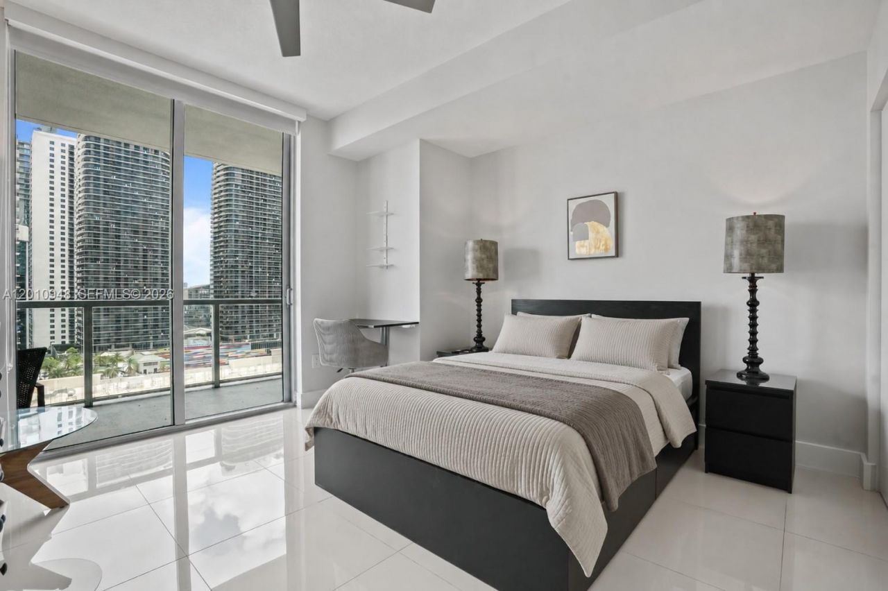1111 SW 1st Ave, Unit 2325-N, Miami, FL 33130 Photo