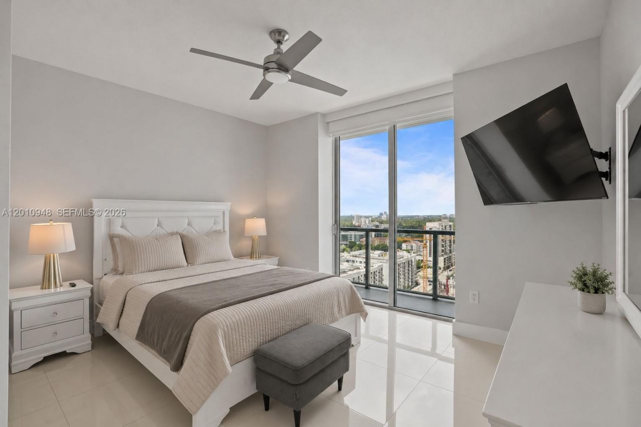 1111 SW 1st Ave, Unit 2325-N, Miami, FL 33130 Photo
