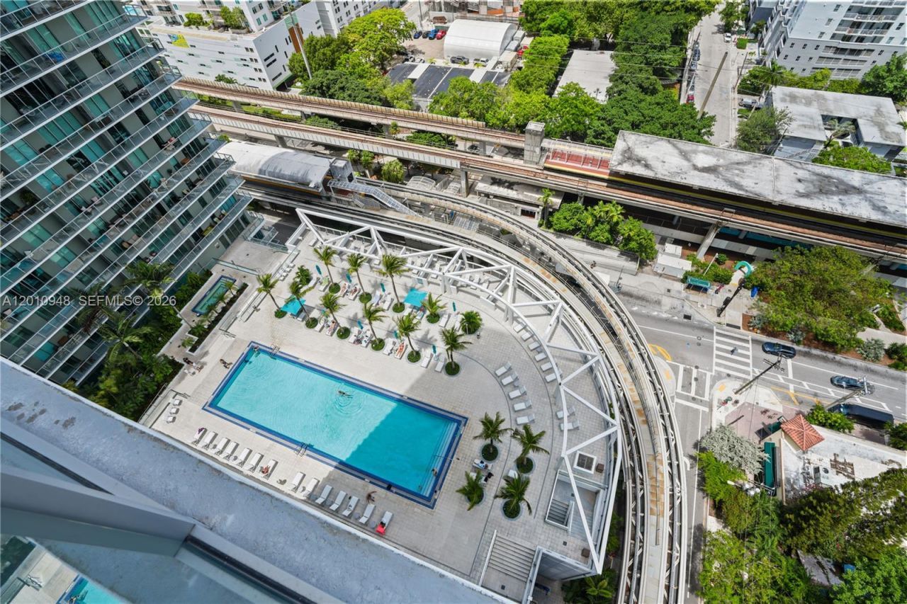 1111 SW 1st Ave, Unit 2325-N, Miami, FL 33130 Photo