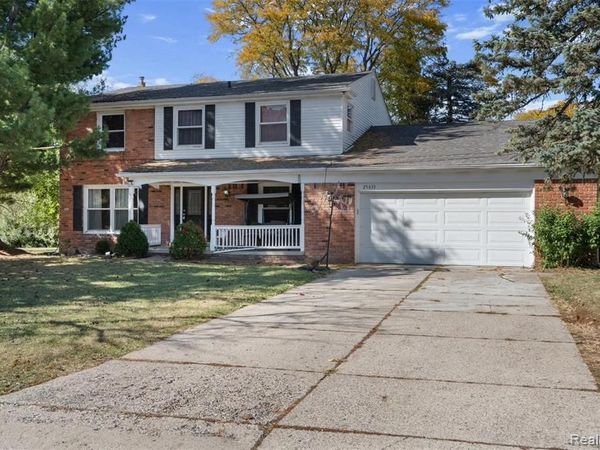 25633 Branchaster Road, Farmington Hills, MI 48336