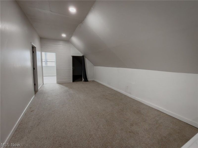 10209 Elwell Avenue, Cleveland, OH 44104 Photo 10
