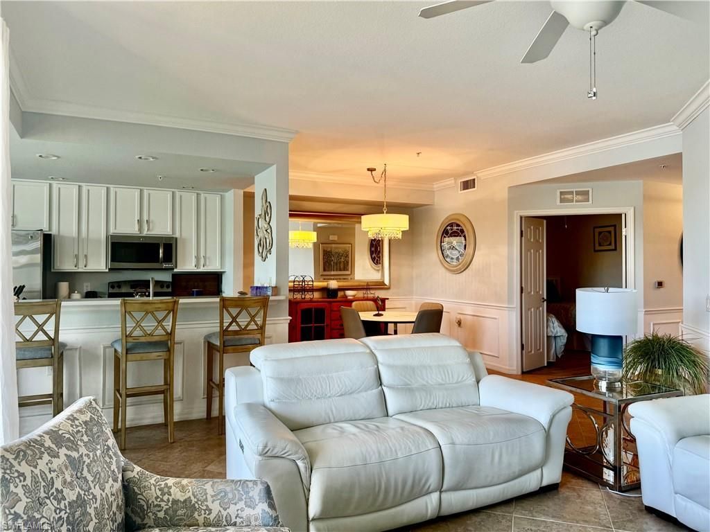 9514 Avellino Way, Unit 2113, Naples, FL 34113 Photo