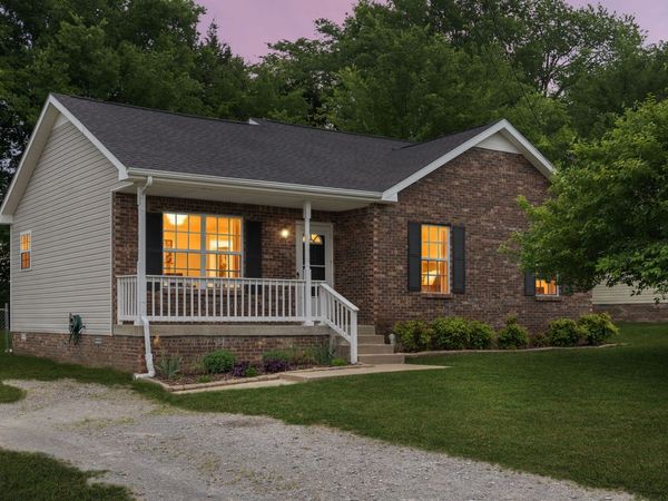 270 Moncrest Dr, Clarksville, TN 37042