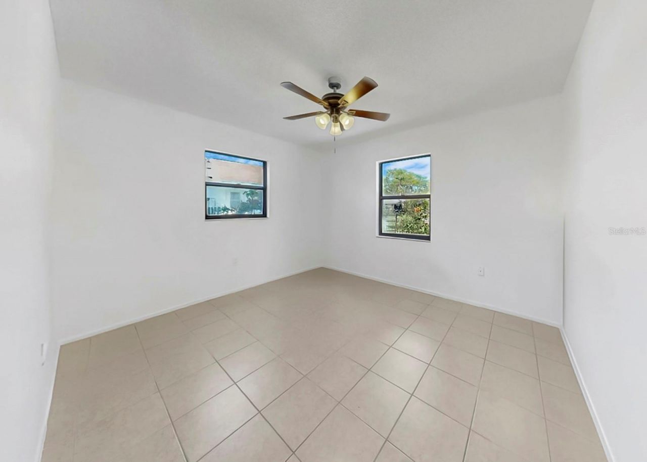 948 Winter Garden Drive, Sarasota, FL 34243 Photo