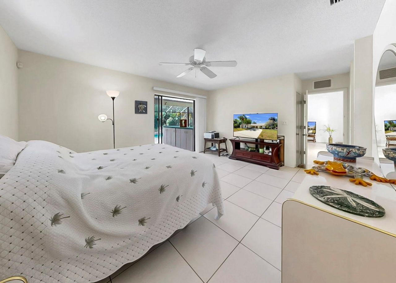 948 Winter Garden Drive, Sarasota, FL 34243 Photo