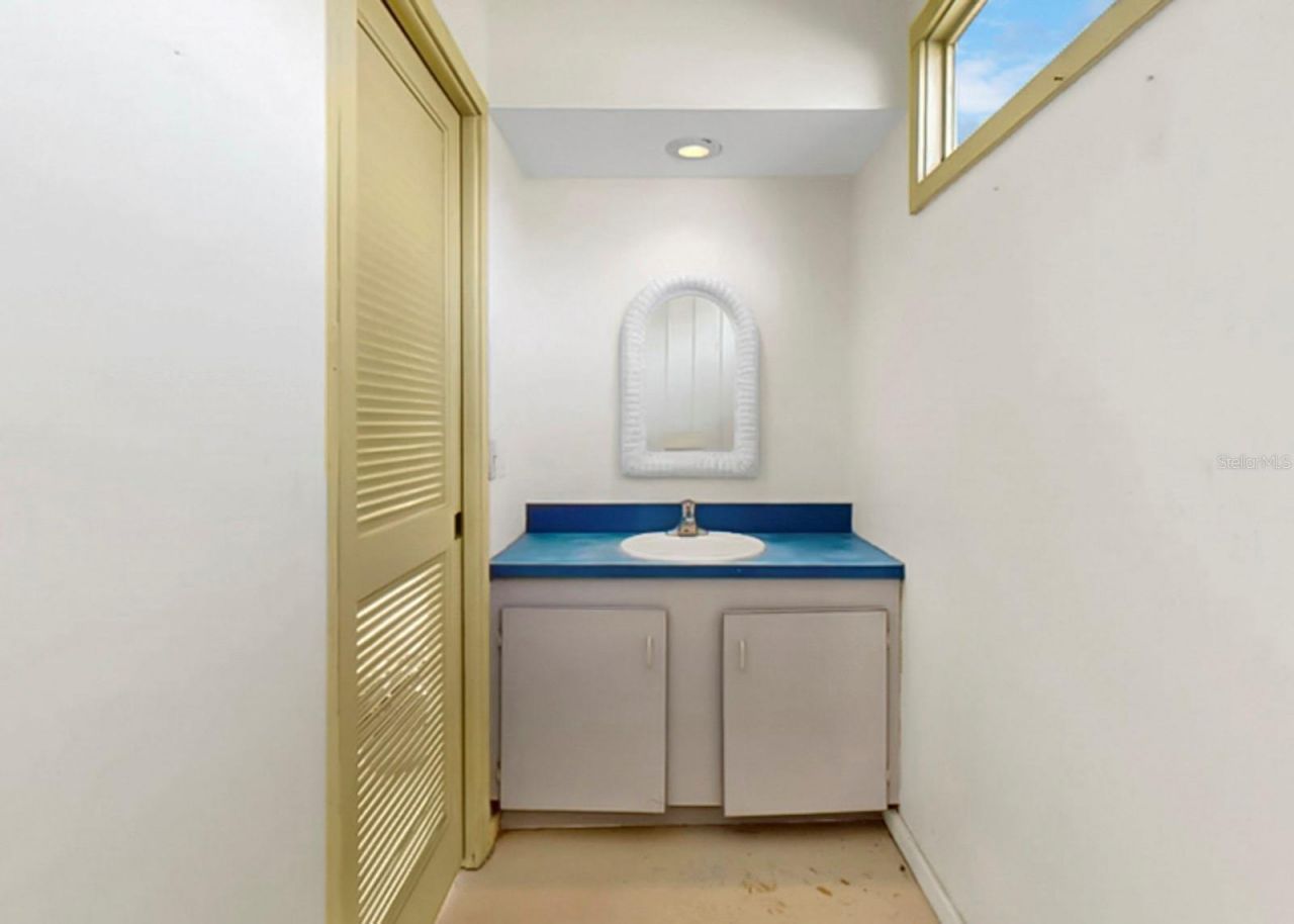 948 Winter Garden Drive, Sarasota, FL 34243 Photo
