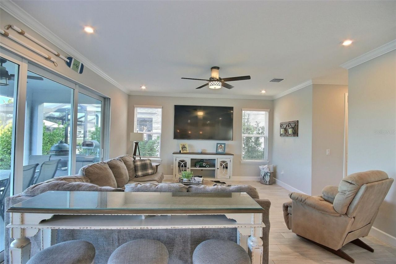 10563 Piedra Dr, Palmetto, FL 34221 Photo