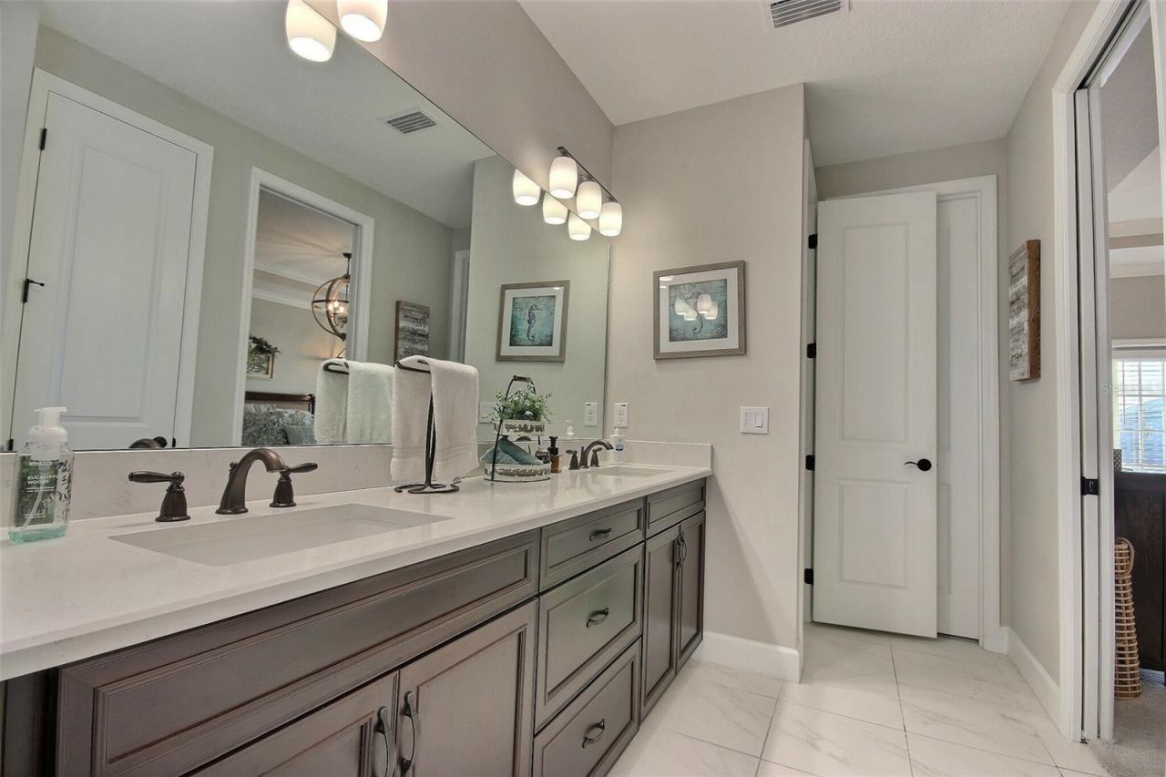 10563 Piedra Dr, Palmetto, FL 34221 Photo