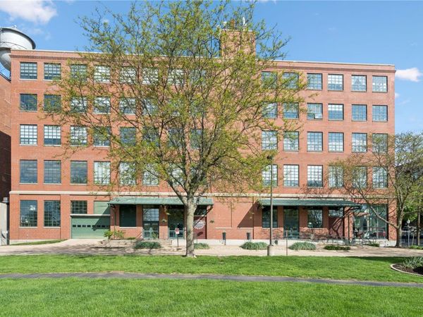 905 3rd St, Unit 405, Cedar Rapids, IA 52401