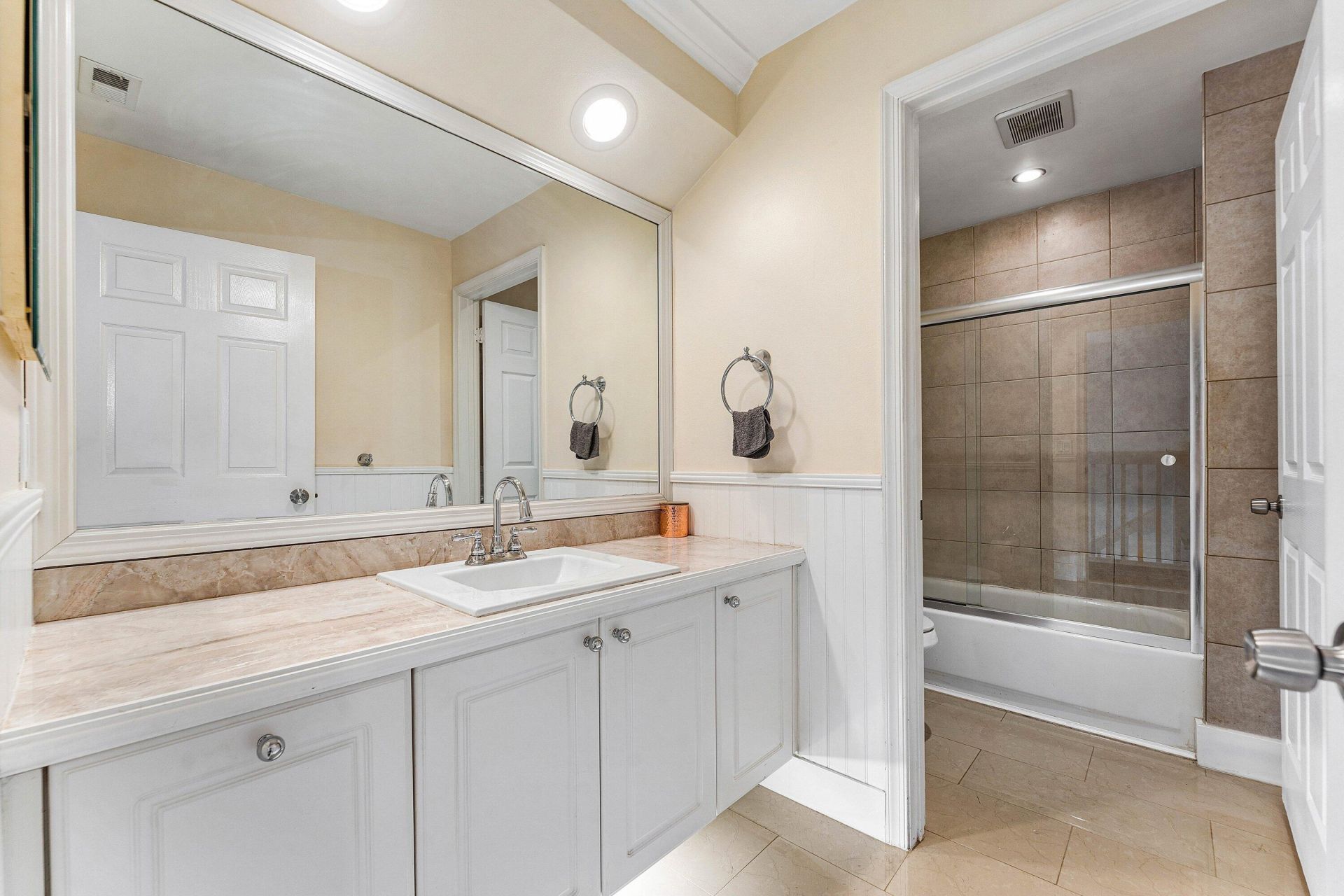 18250 Blue Lake Way, Boca Raton, FL 33498 Photo