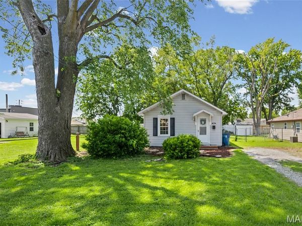 570 Shellview Street, Bethalto, IL 62010
