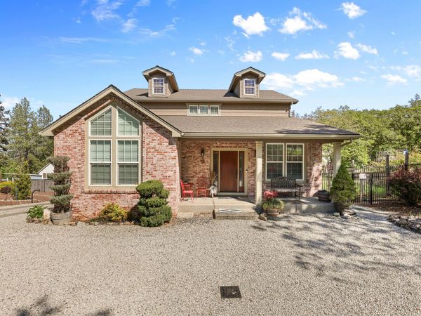 935 Applegate Street, Jacksonville, OR 97530