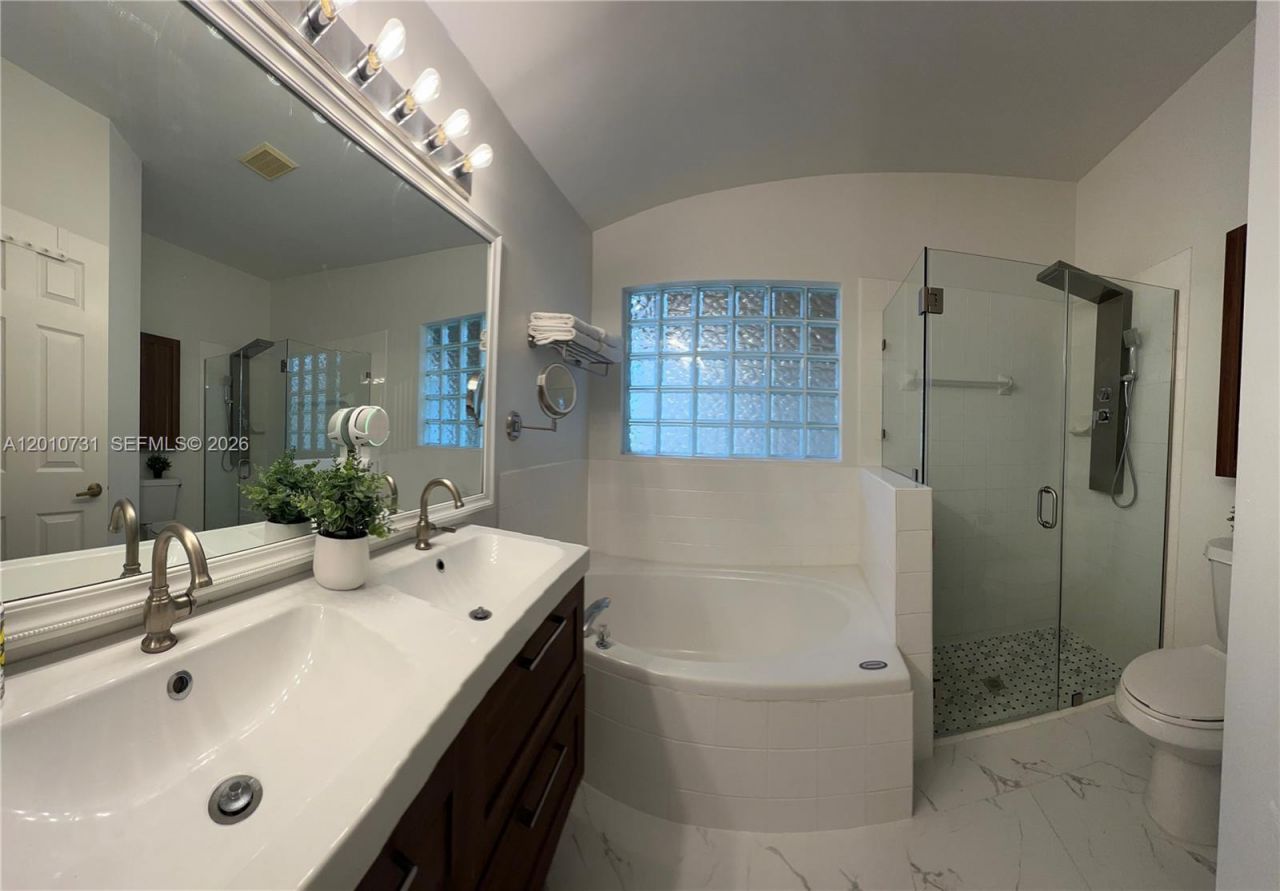 16410 Sapphire Bnd, Weston, FL 33331 Photo
