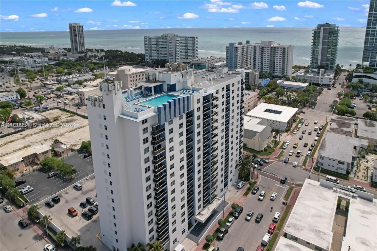 401 69th St, Unit 605, Miami Beach, FL 33141 Photo