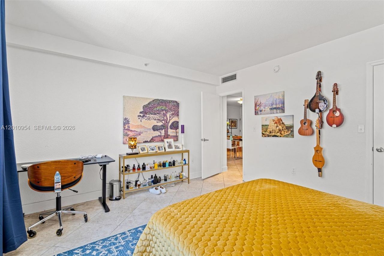 401 69th St, Unit 605, Miami Beach, FL 33141 Photo