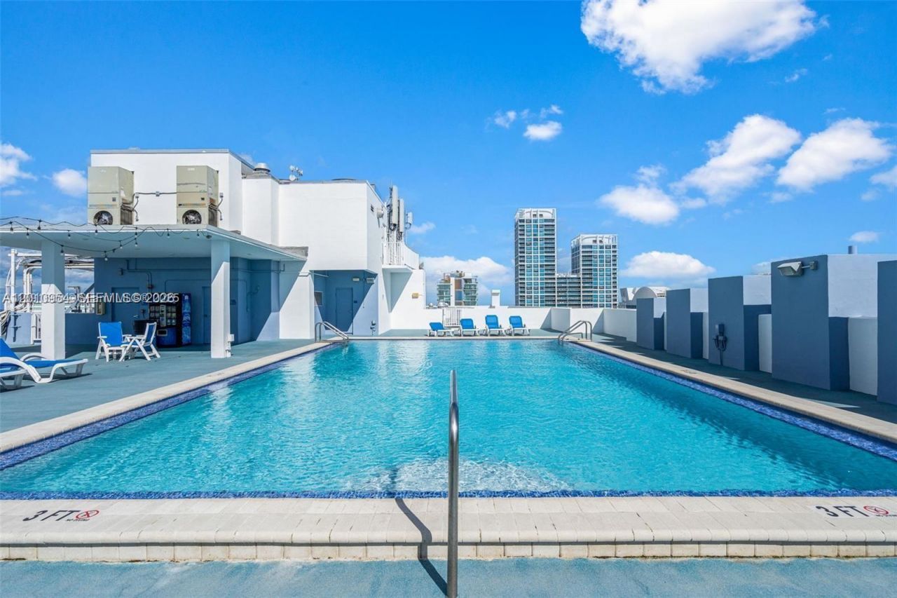 401 69th St, Unit 605, Miami Beach, FL 33141 Photo