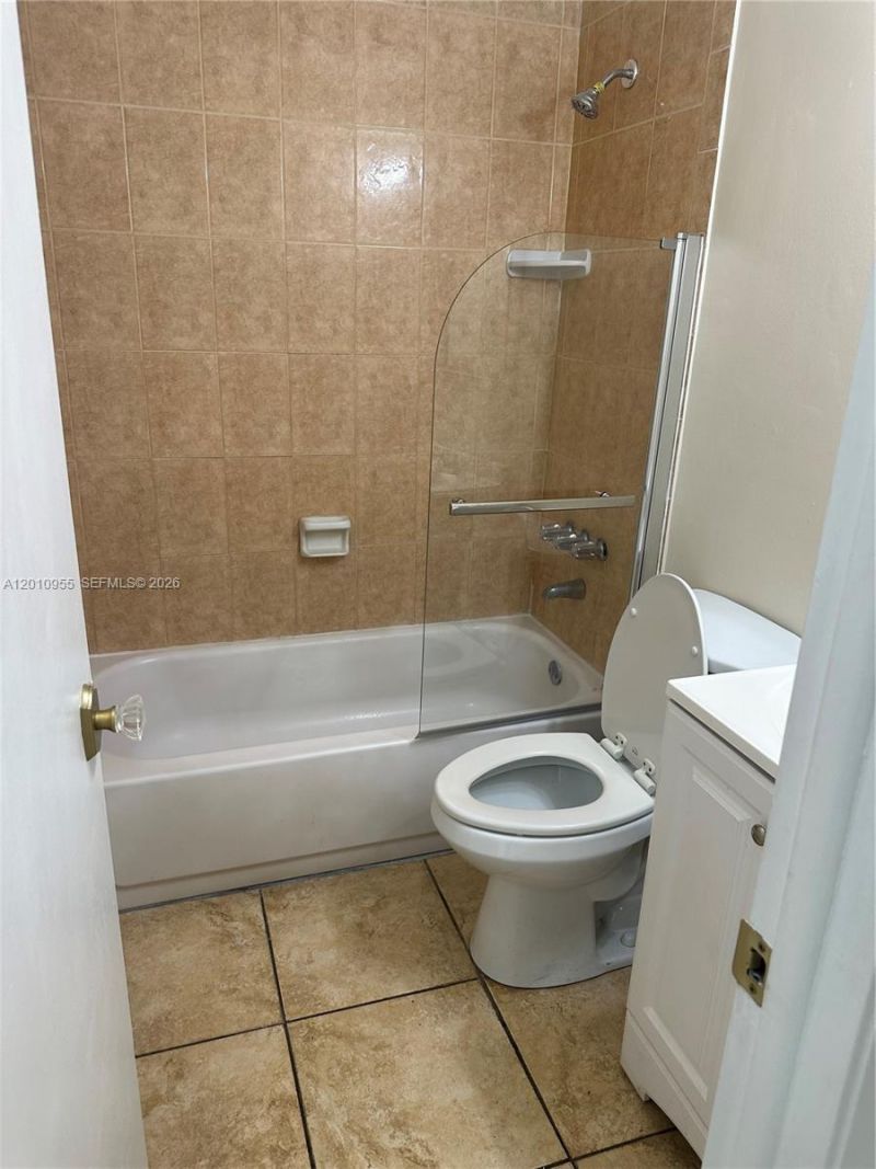 8460 SW 156th Pl , Unit 725, Miami, FL 33193 Photo