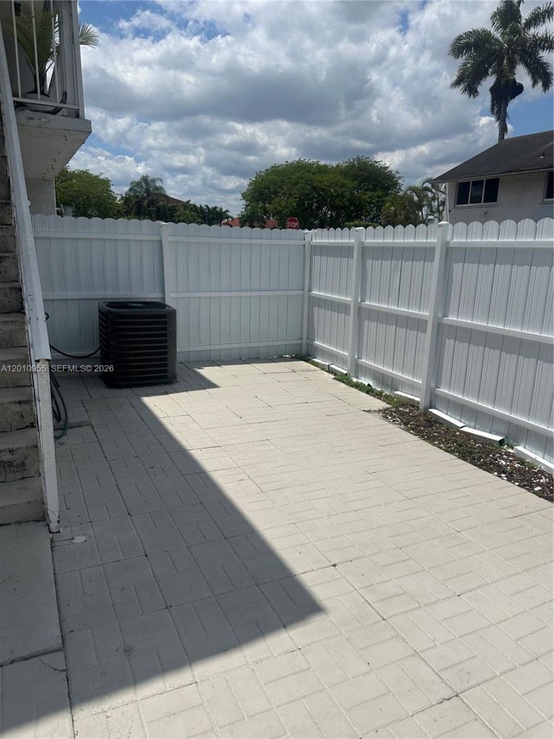 8460 SW 156th Pl , Unit 725, Miami, FL 33193 Photo