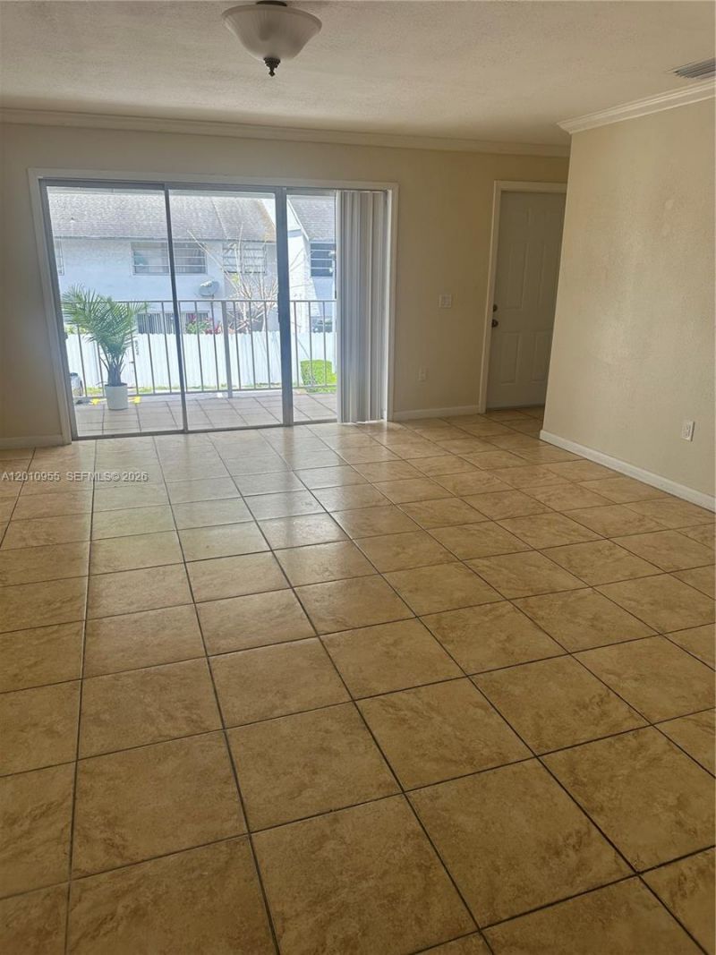 8460 SW 156th Pl , Unit 725, Miami, FL 33193 Photo