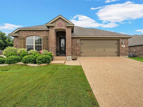427 Paso Fino Street, Robinson, TX 76706