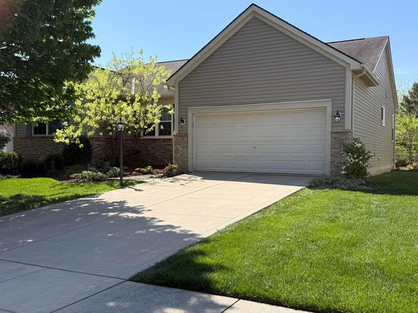 8803 Creekwood Drive NW, Canal Winchester, OH 43110