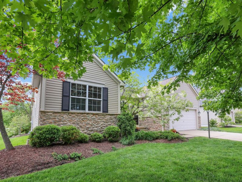 8803 Creekwood Drive NW, Canal Winchester, OH 43110 Photo 2