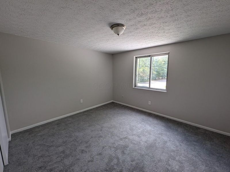 2440 Burgandy Lane , Unit B, Columbus, OH 43232 Photo 10