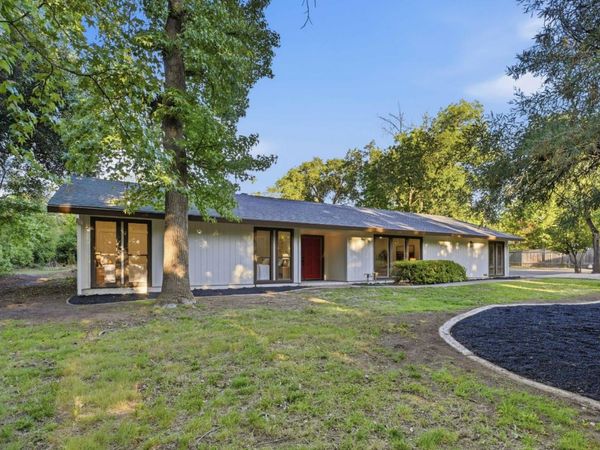 2534 Garfield Ave, Carmichael, CA 95608