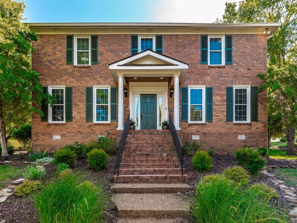 517 Natalie Dr, Goodlettsville, TN 37072