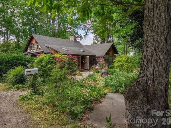 2107 Mandarin Boulevard , Charlotte, NC 28205