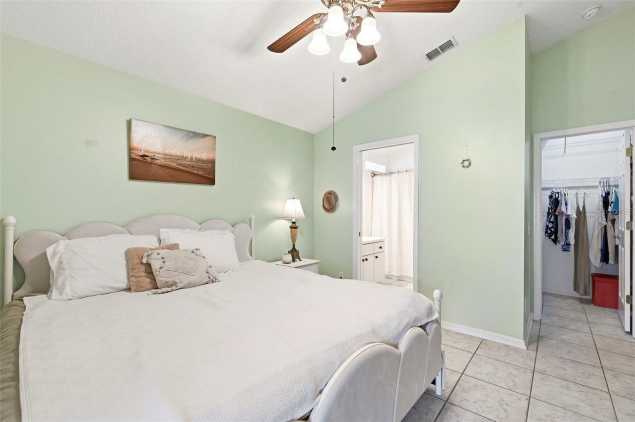 1825 Horsechestnut , Trinity, FL 34655 Photo