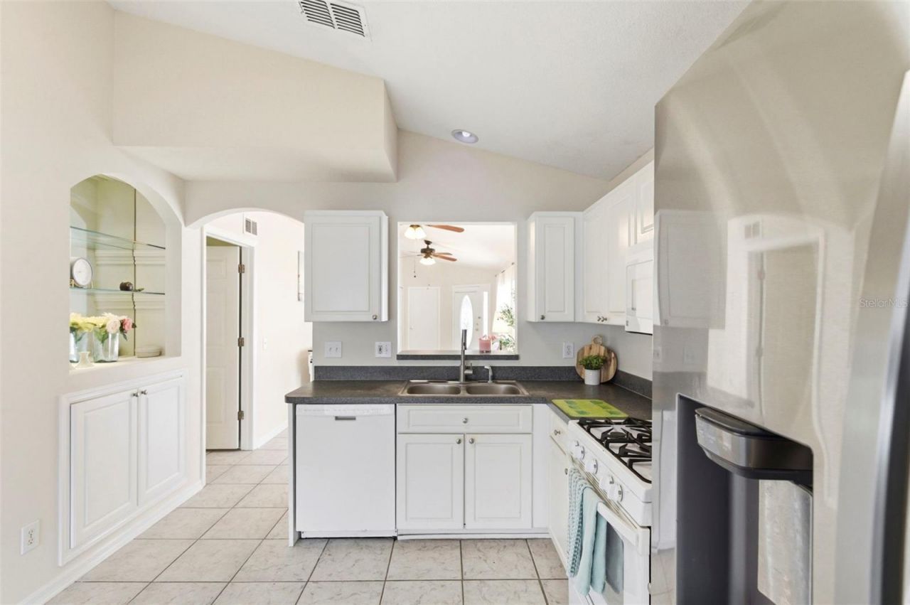 1825 Horsechestnut , Trinity, FL 34655 Photo
