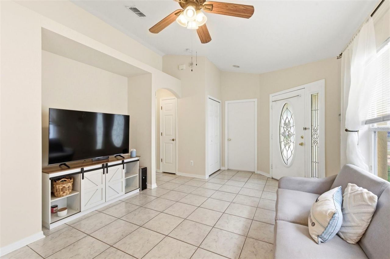 1825 Horsechestnut , Trinity, FL 34655 Photo