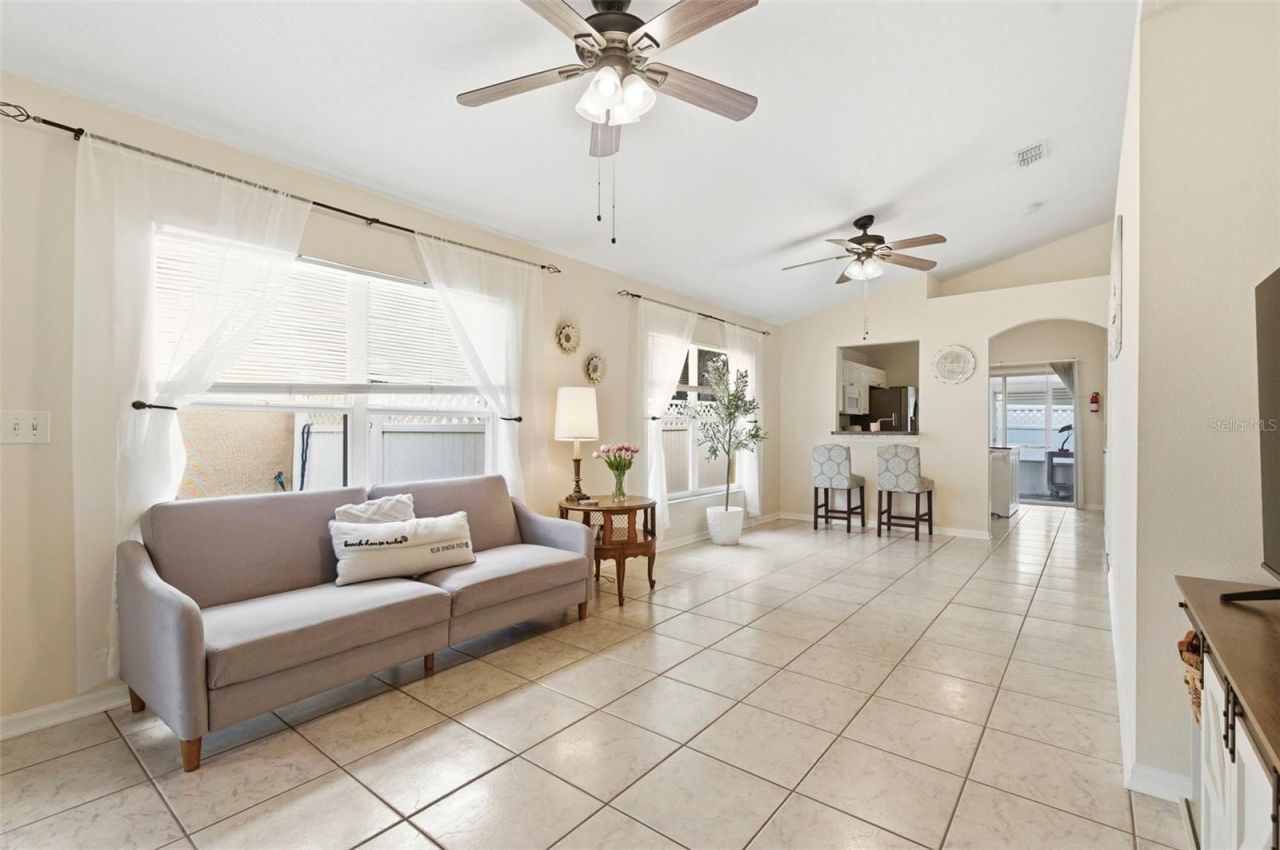 1825 Horsechestnut , Trinity, FL 34655 Photo